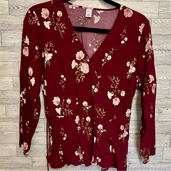 Old Navy Women's Medium Burgundy Floral Medium V-Neck Top Belted Peplum‎ - Picture 1 of 13
